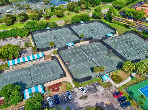 5785 Fairway Park Court 204, Boynton Beach FL 33437