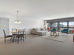 5785 Fairway Park Court 204, Boynton Beach FL 33437