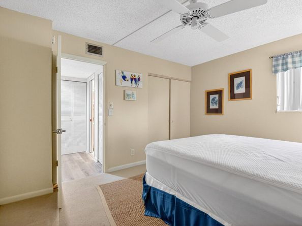 5785 Fairway Park Court 204, Boynton Beach FL 33437