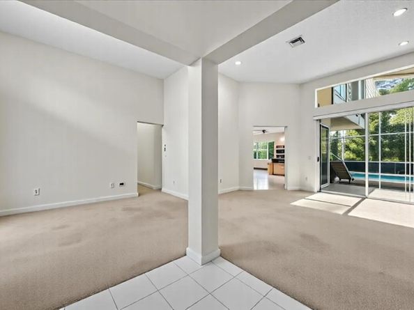 180 Egret Circle, Greenacres FL 33413