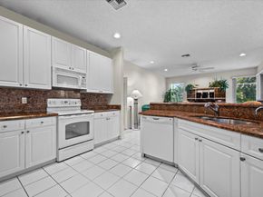 180 Egret Circle, Greenacres FL 33413