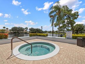 180 Egret Circle, Greenacres FL 33413