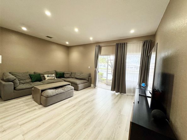 5707 Tuscany Ter 0, Tamarac FL 33321