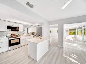 6812 Rio Pinar, North Lauderdale FL 33068