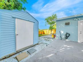 6812 Rio Pinar, North Lauderdale FL 33068