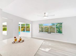 6812 Rio Pinar, North Lauderdale FL 33068