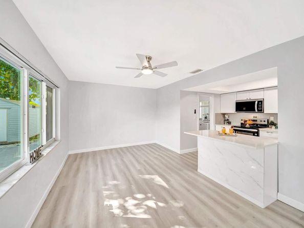 6812 Rio Pinar, North Lauderdale FL 33068