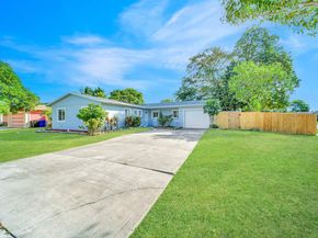 6812 Rio Pinar, North Lauderdale FL 33068