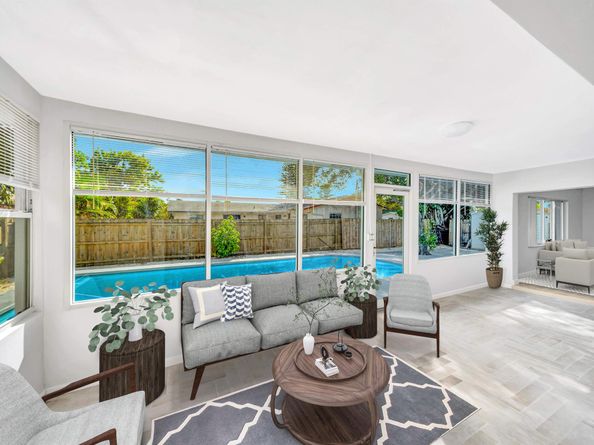 6812 Rio Pinar, North Lauderdale FL 33068