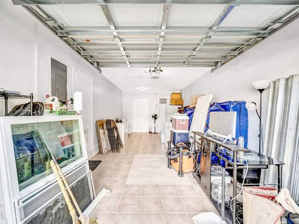 6812 Rio Pinar, North Lauderdale FL 33068