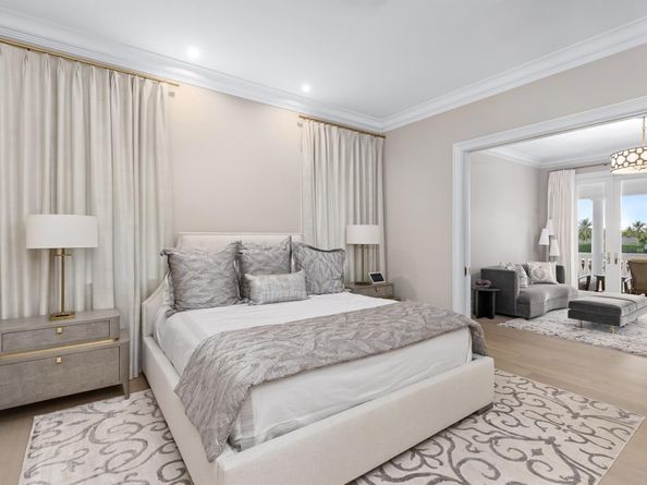 2989 Spanish River Road, Boca Raton FL 33432