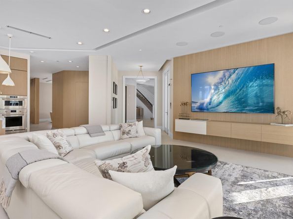 2989 Spanish River Road, Boca Raton FL 33432