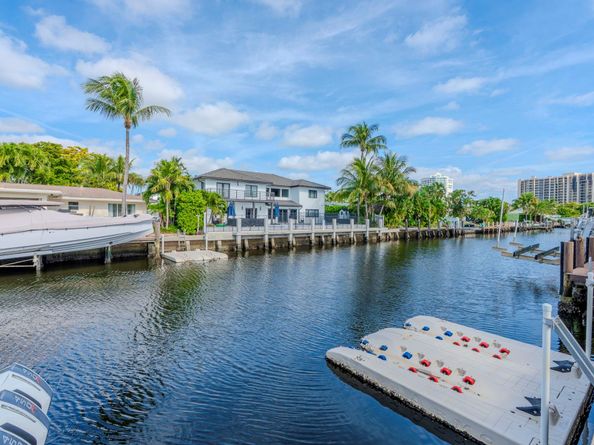 1941 Coral Reef Dr, Lauderdale By The Sea FL 33062