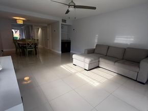 11596 NW 45th St 4, Coral Springs FL 33065