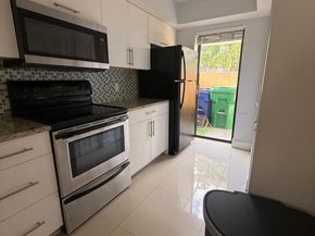 11596 NW 45th St 4, Coral Springs FL 33065