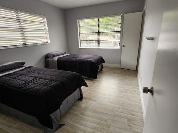 11596 NW 45th St 4, Coral Springs FL 33065