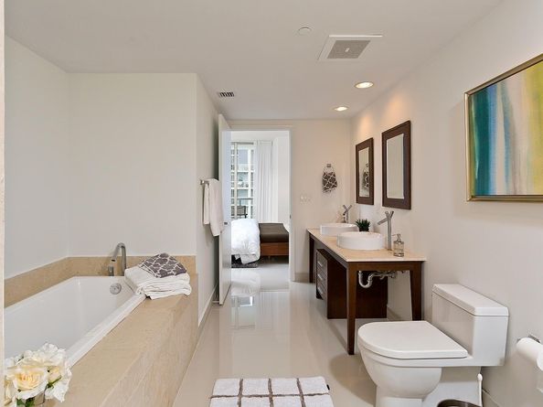 495 Brickell Avenue 4010, Miami FL 33131