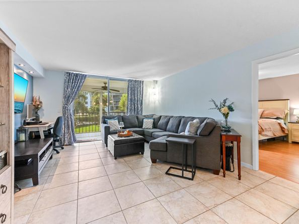 198 NW 67th Street 207, Boca Raton FL 33487