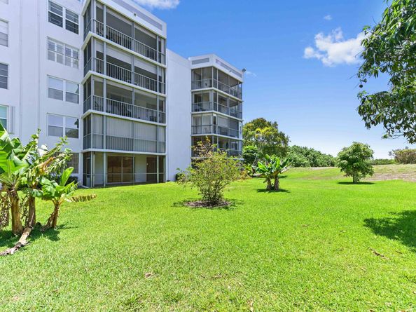 198 NW 67th Street 207, Boca Raton FL 33487
