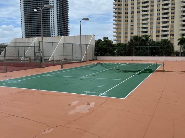 1865 S Ocean Dr 17H, Hallandale Beach FL 33009