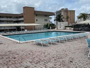 1865 S Ocean Dr 17H, Hallandale Beach FL 33009