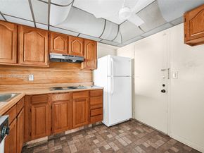 1830 Dixieanna Street 506, Hollywood FL 33020
