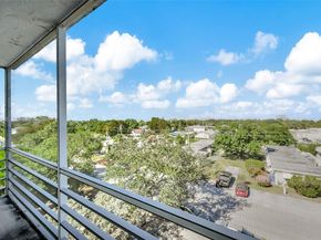 1830 Dixieanna Street 506, Hollywood FL 33020