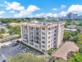 1830 Dixieanna Street 506, Hollywood FL 33020