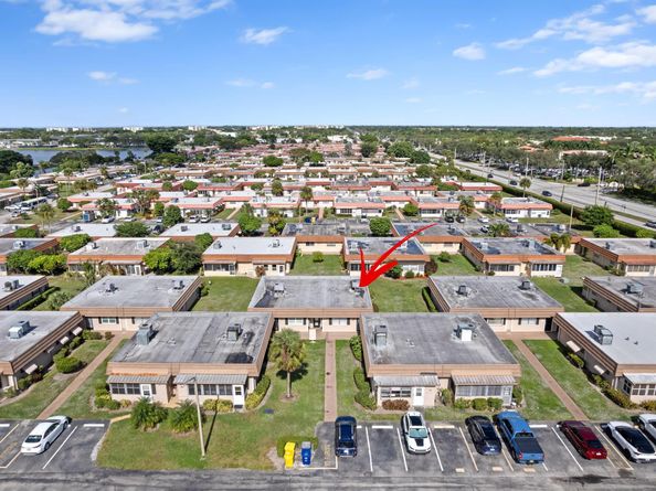 323 Seville N, Delray Beach FL 33446