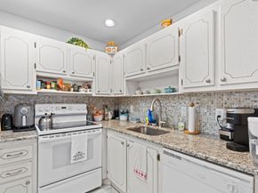 323 Seville N, Delray Beach FL 33446