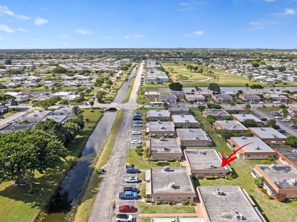 323 Seville N, Delray Beach FL 33446