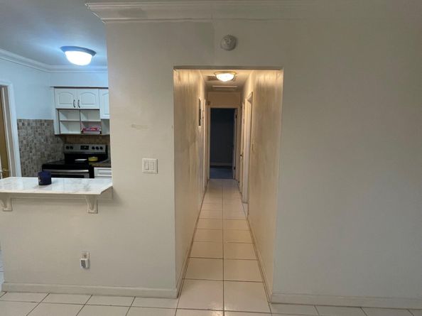 2215 NW 9th Ct, Fort Lauderdale FL 33311