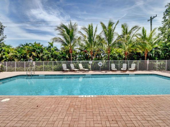 1465 Via De Pepi, Boynton Beach FL 33426