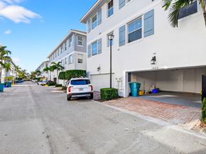 1465 Via De Pepi, Boynton Beach FL 33426