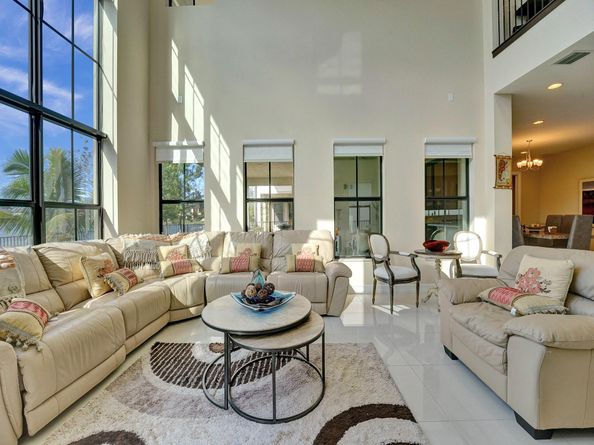 9345 Carrington Ave, Parkland FL 33076