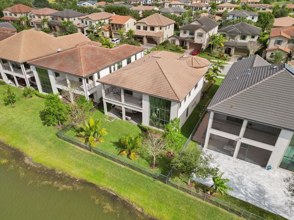 9345 Carrington Ave, Parkland FL 33076