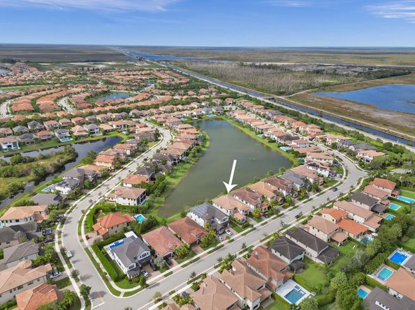 9345 Carrington Ave, Parkland FL 33076