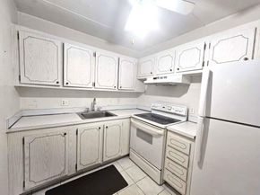 400 Village Green Circle W 205, Palm Springs FL 33461