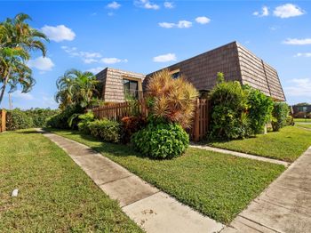581 Springdale Cir