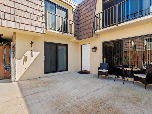 581 Springdale Cir 58A, Palm Springs FL 33461
