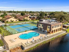 581 Springdale Cir 58A, Palm Springs FL 33461