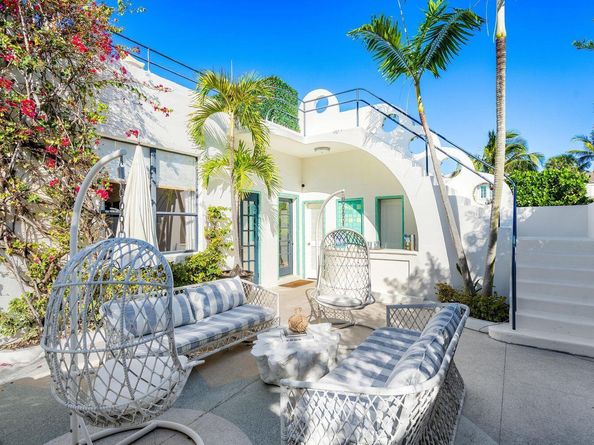 162 Peruvian Avenue, Palm Beach FL 33480