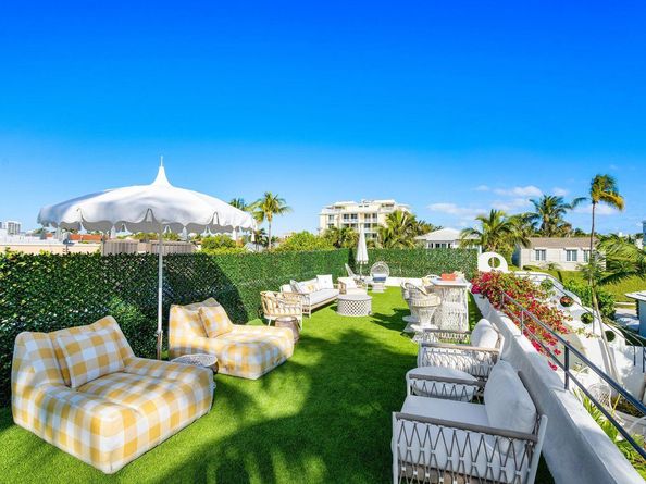 162 Peruvian Avenue, Palm Beach FL 33480