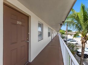 7200 NW 5th Pl 203, Margate FL 33063