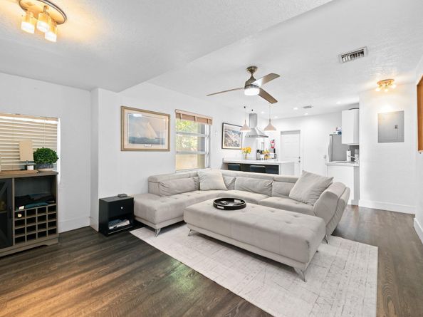1140 SW 9th Avenue, Fort Lauderdale FL 33315
