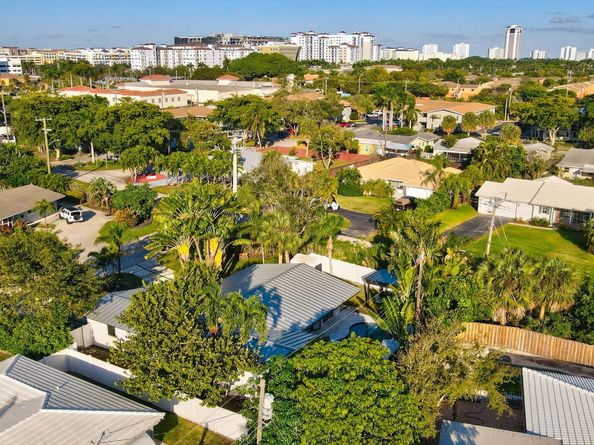 200 SW 12th Street, Boca Raton FL 33432