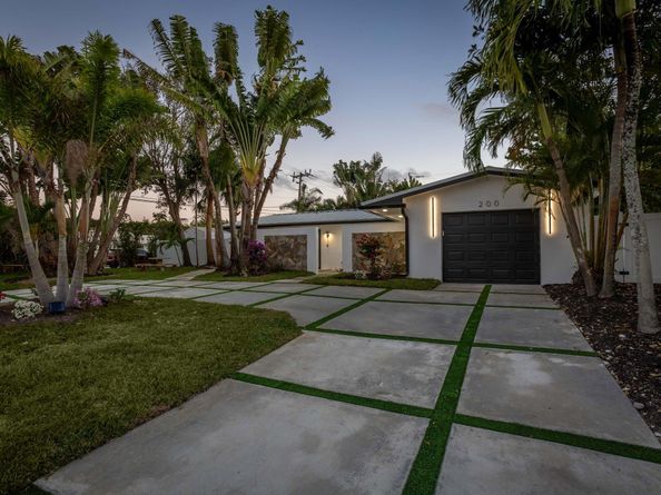 200 SW 12th Street, Boca Raton FL 33432
