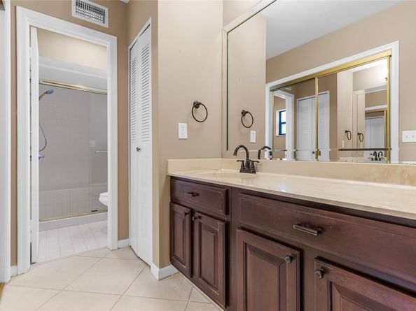 10971 Lake Front Pl 10971, Boca Raton FL 33498