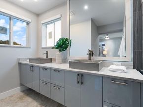 743 NE 17th Way, Fort Lauderdale FL 33304