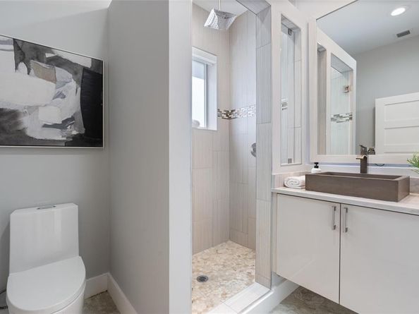 743 NE 17th Way, Fort Lauderdale FL 33304